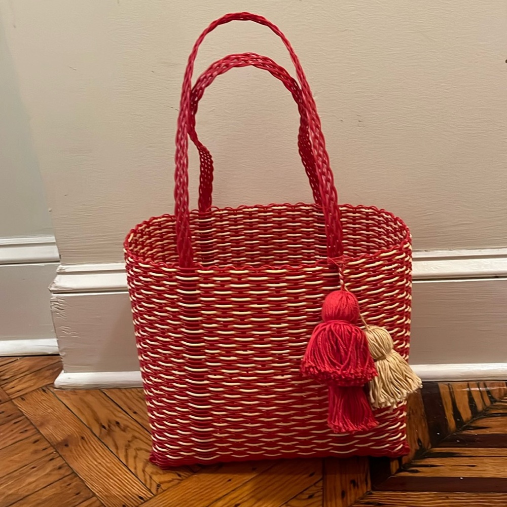 Plastic Woven Beach Bag with Large Tassels